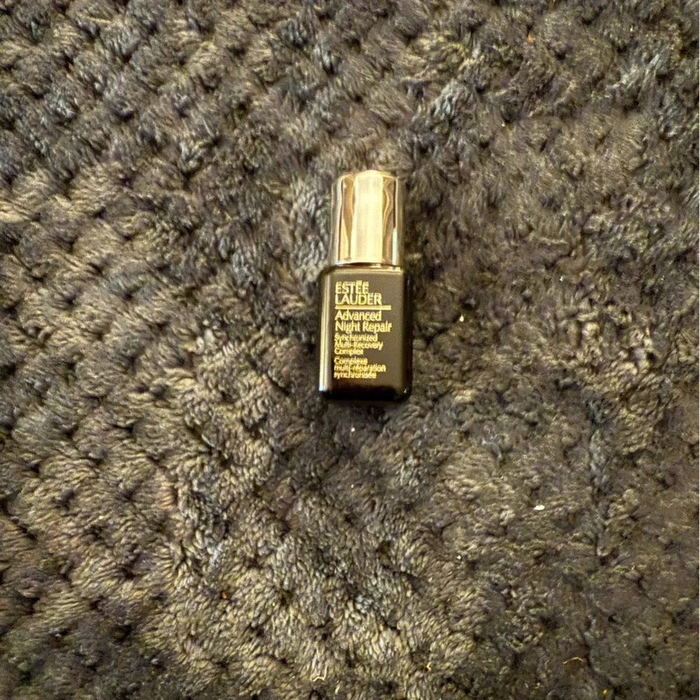 Estée Lauder skincare bundle - Picture 3 of 7